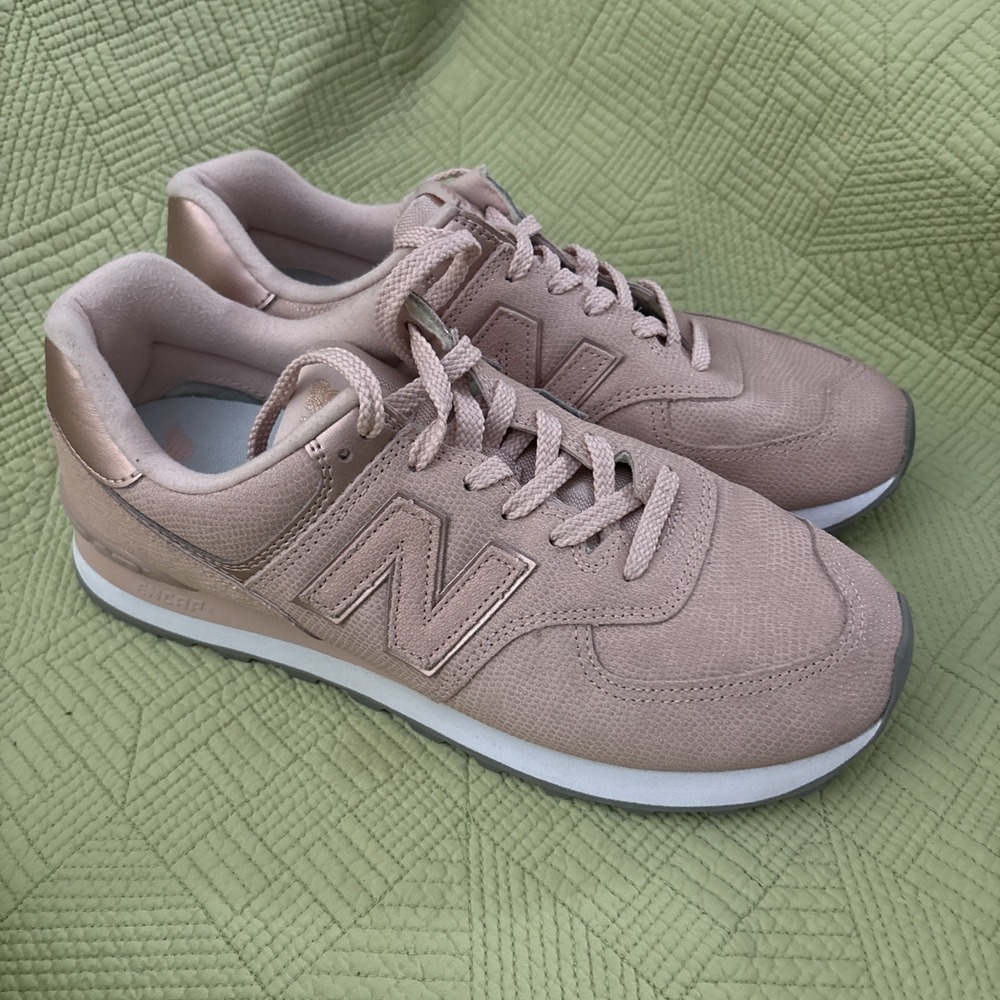 Balance 574 WL574NK2 Women's Size 12 Blush Pink Metallic Suede Sneakers